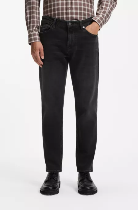 Regular-fit tapered jeans in stretch cotton
