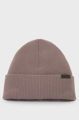 Rib-knit beanie in cotton with woven logo label, Brown