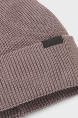 Rib-knit beanie in cotton with woven logo label, Brown