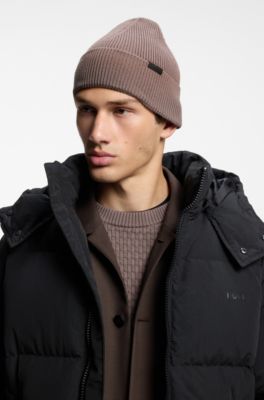 Rib-knit beanie in cotton with woven logo label, Brown
