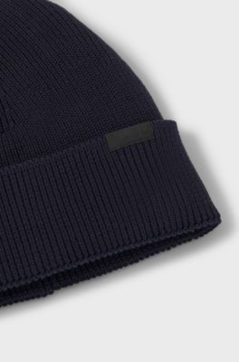 Rib-knit beanie in cotton with woven logo label, Dark Blue