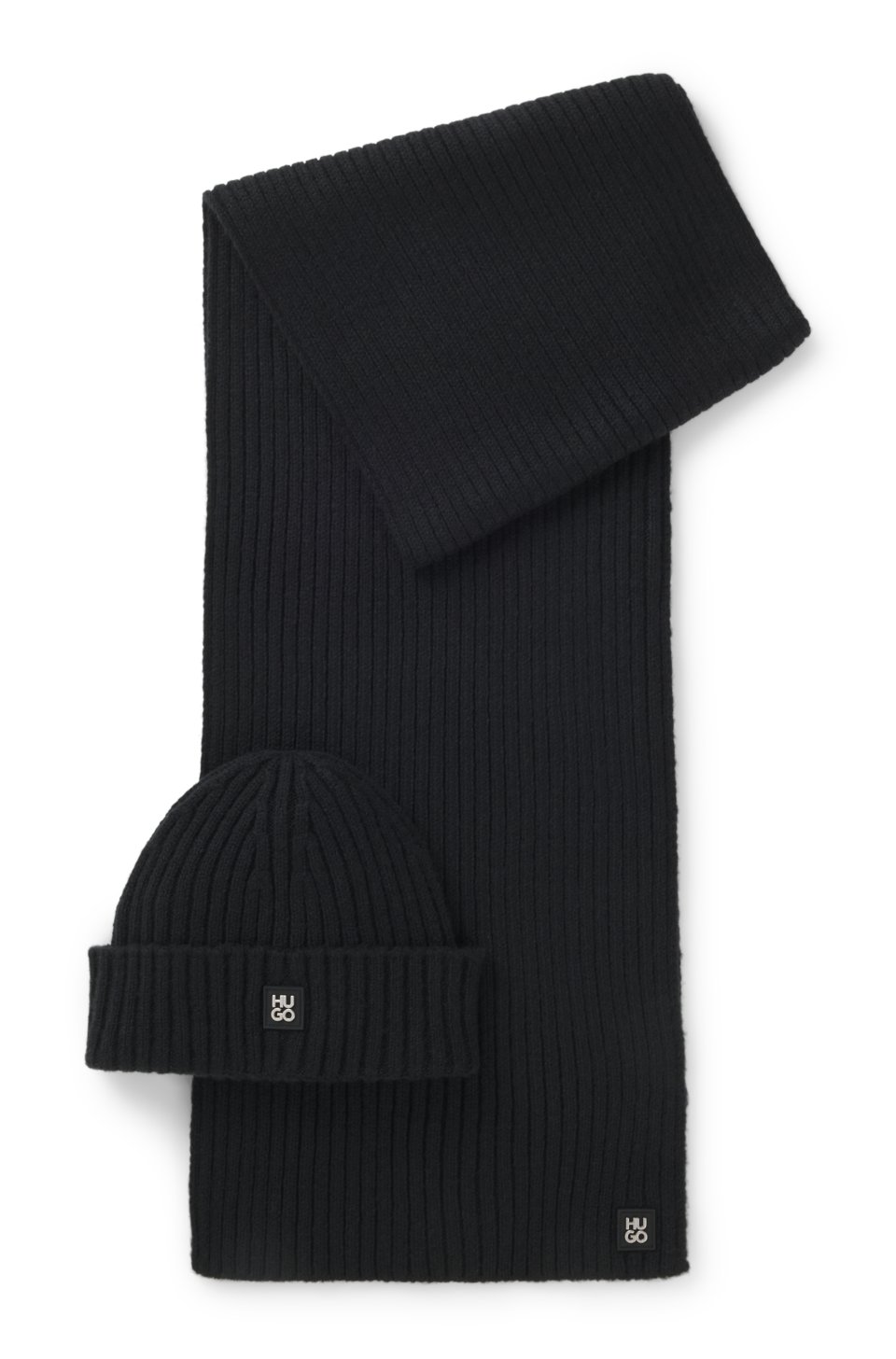 Hat and scarf set with metal logo detail