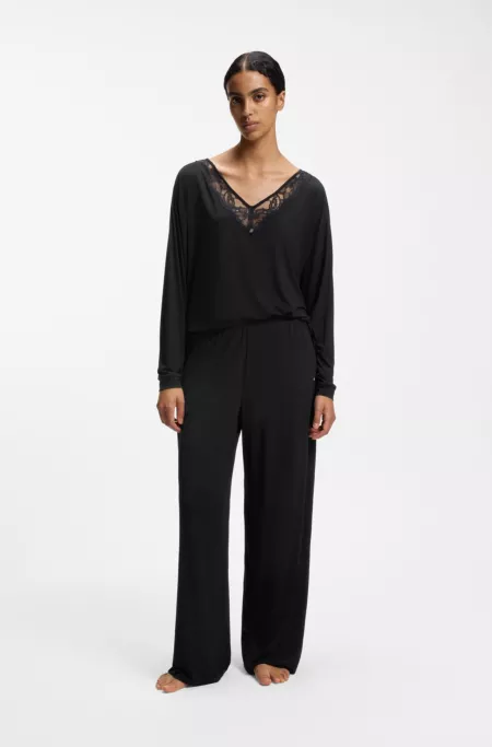 Long-sleeved pyjama top with lace neckline