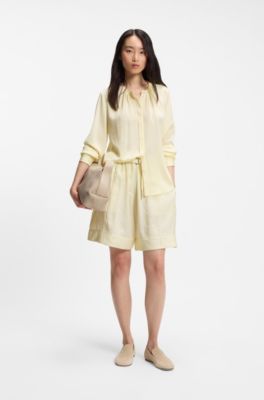 Bluse aus Stretch-Seide mit gerafften Details, Hellgelb