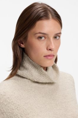 Rollneck sweater in a boucl&eacute; virgin-wool blend, Light Beige