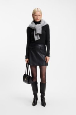 Hugo Rollneck top in ribbed stretch jersey with metallic logo långärmade t-shirt dam – bild 2