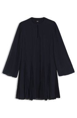 Kurzes Kleid mit Plissee-Einsätzen