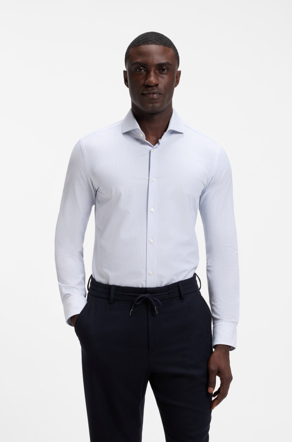 Striped slim-fit business shirt in stretch fabric