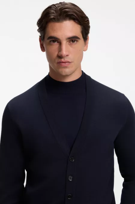 Buttoned cardigan in extra-fine merino wool