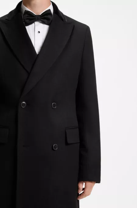 Zweireihiger Slim-Fit Mantel mit Samtkragen