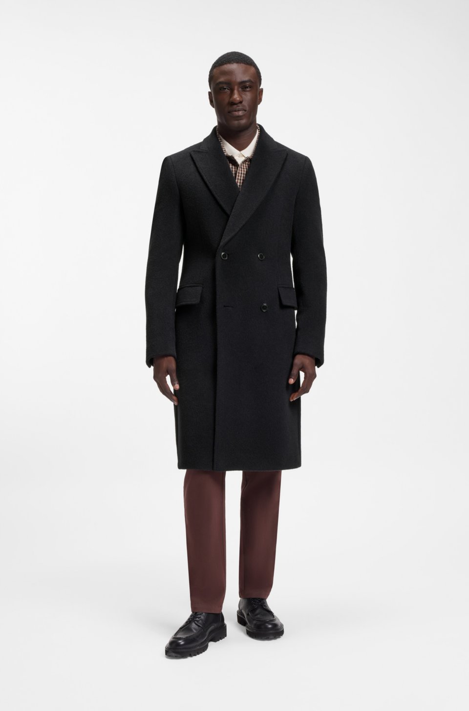Slim-fit double-breasted coat in an alpaca blend