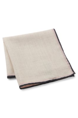 Hand-finished wool pocket square with double print 2