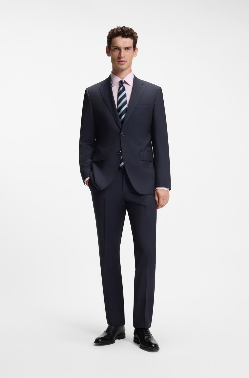 Two-piece regular-fit suit in Italian virgin wool