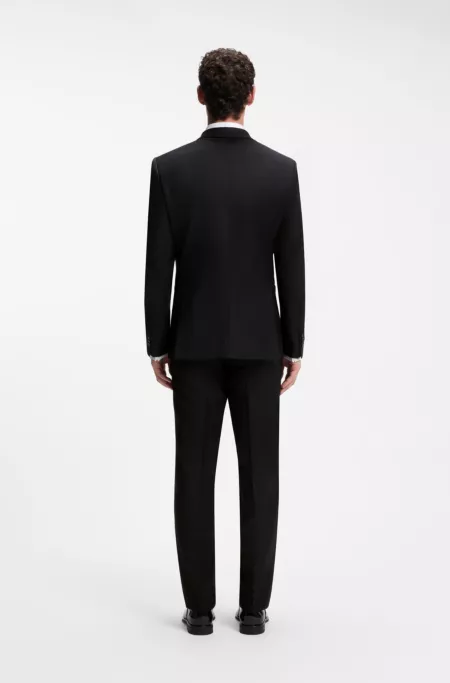 Slim-fit suit in Italian stretch virgin wool