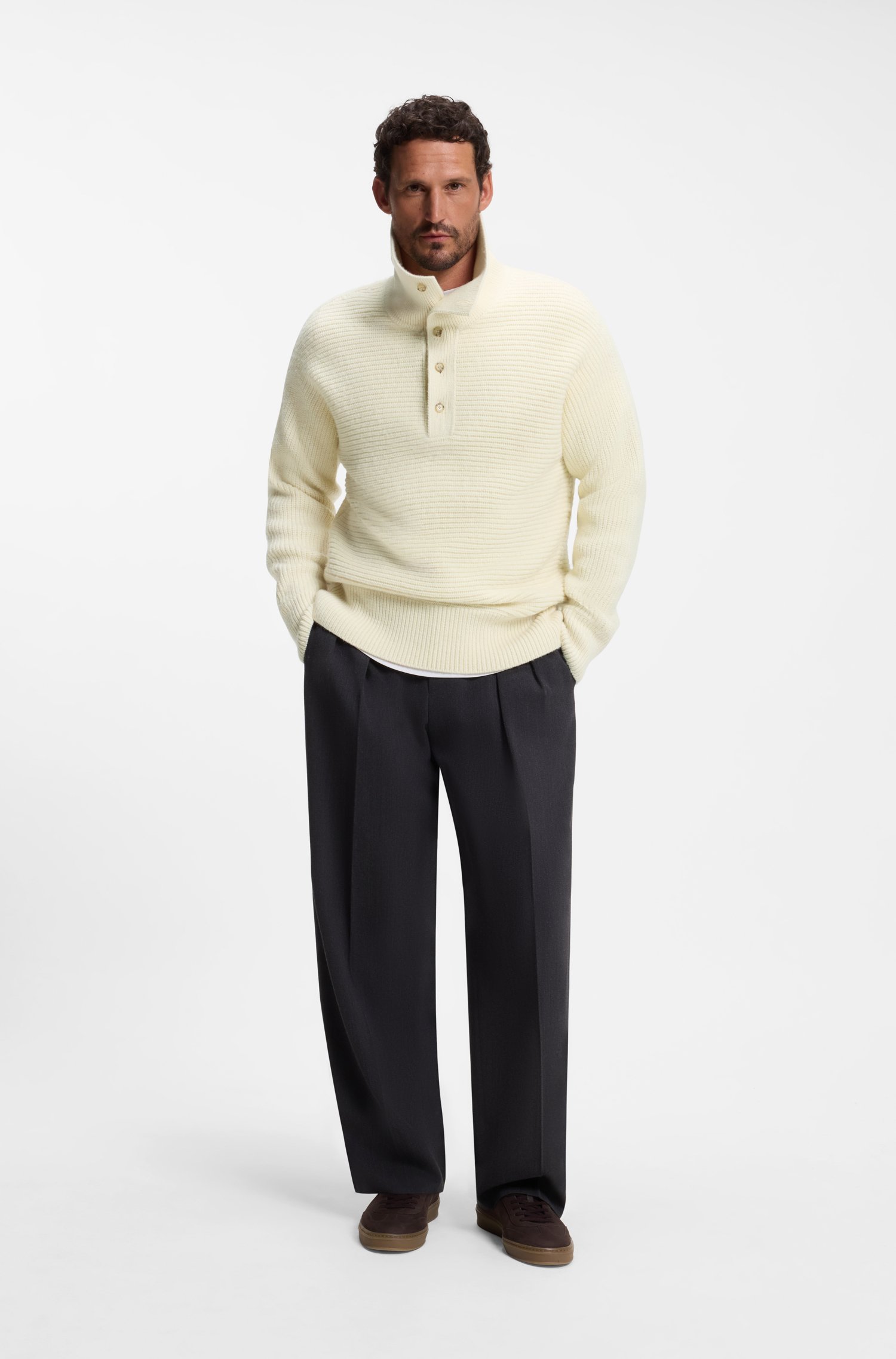 Boss BY BECKHAM sweater in virgin wool and alpaca stickade tröjor herr – bild 2