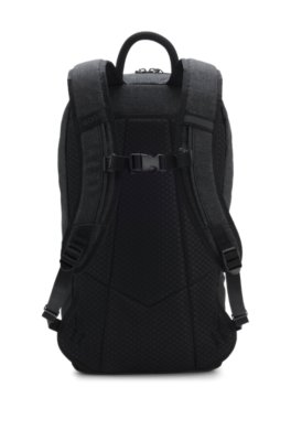 Ripstop backpack with chest strap and pockets 3