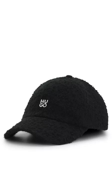Wool-blend cap with a bouclé texture