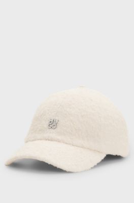 Wool-blend cap with a boucl&eacute; texture, Natural