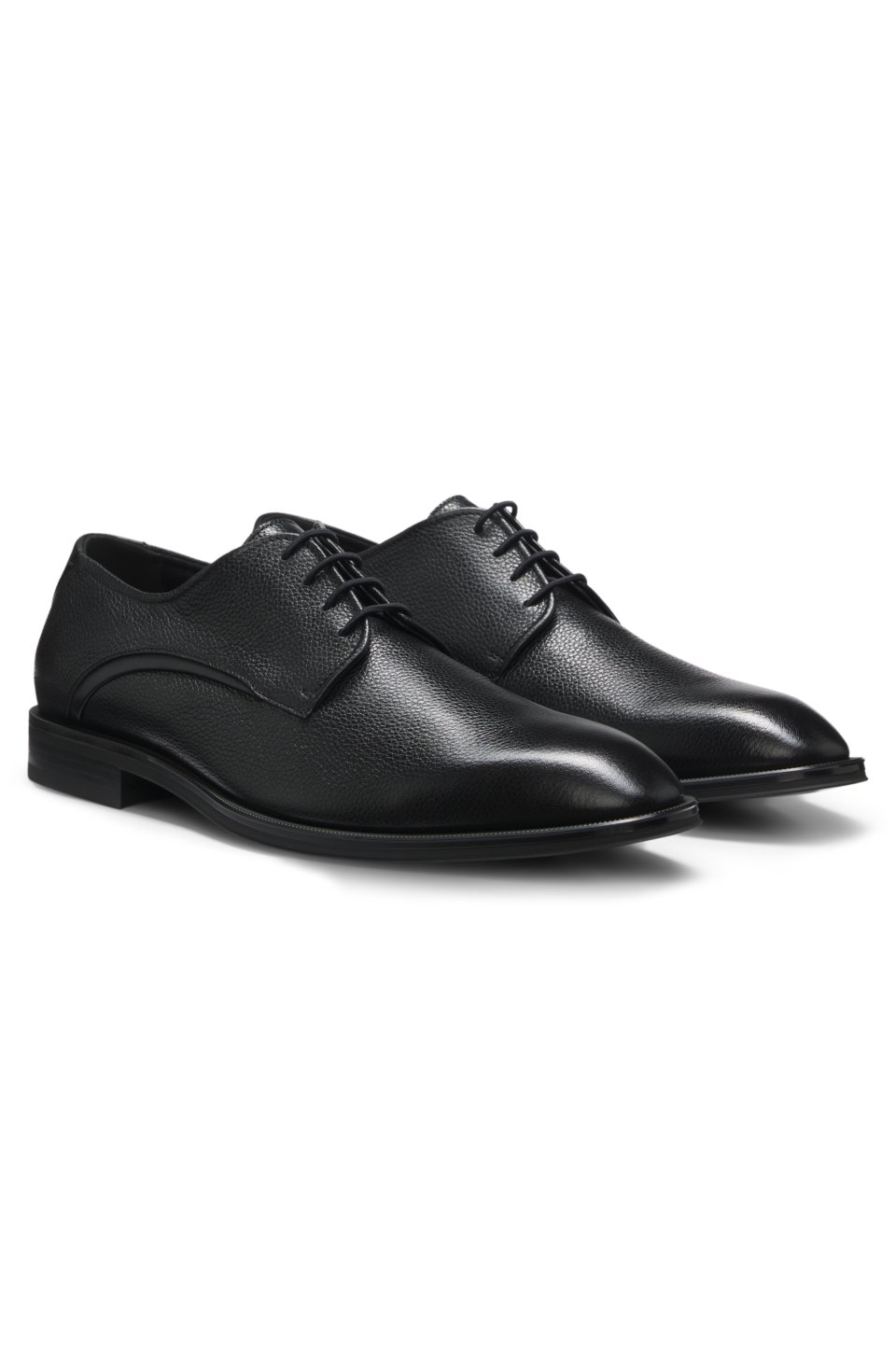Grained leather lace-up shoes made in Italy