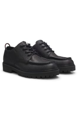 Derby shoes in grained leather with lug sole, Black