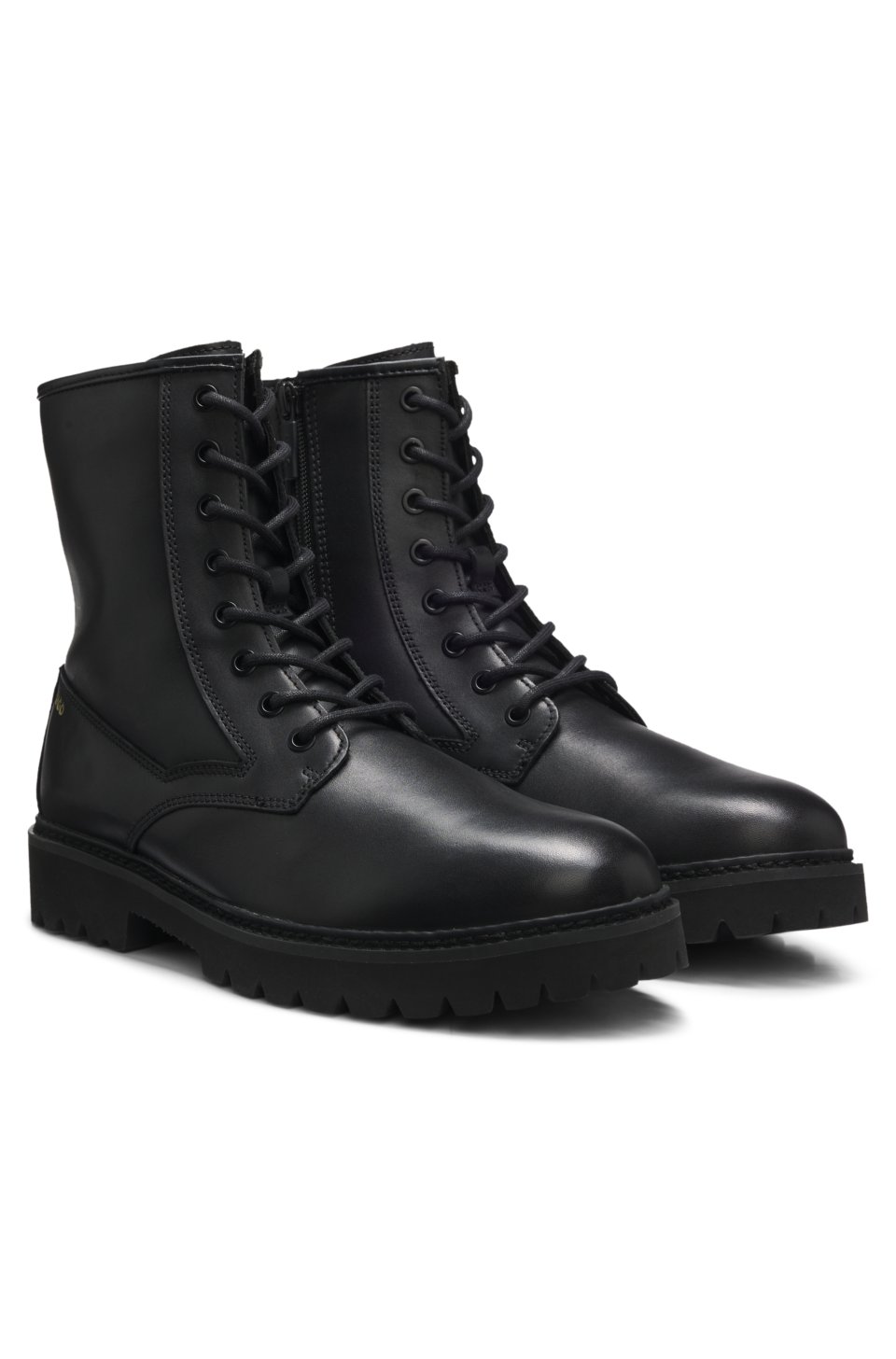 Lace-up boots in smooth leather with side zip