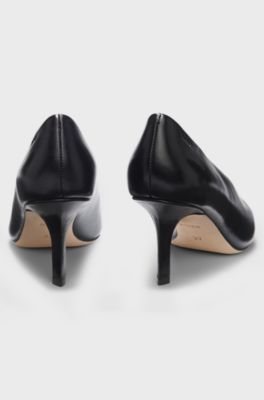 Zapatos de tac&oacute;n de piel con puntera afilada, Negro