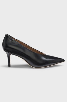 Zapatos de tac&oacute;n de piel con puntera afilada, Negro