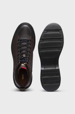 Grainy leather boots with embossed logo, Dark Brown