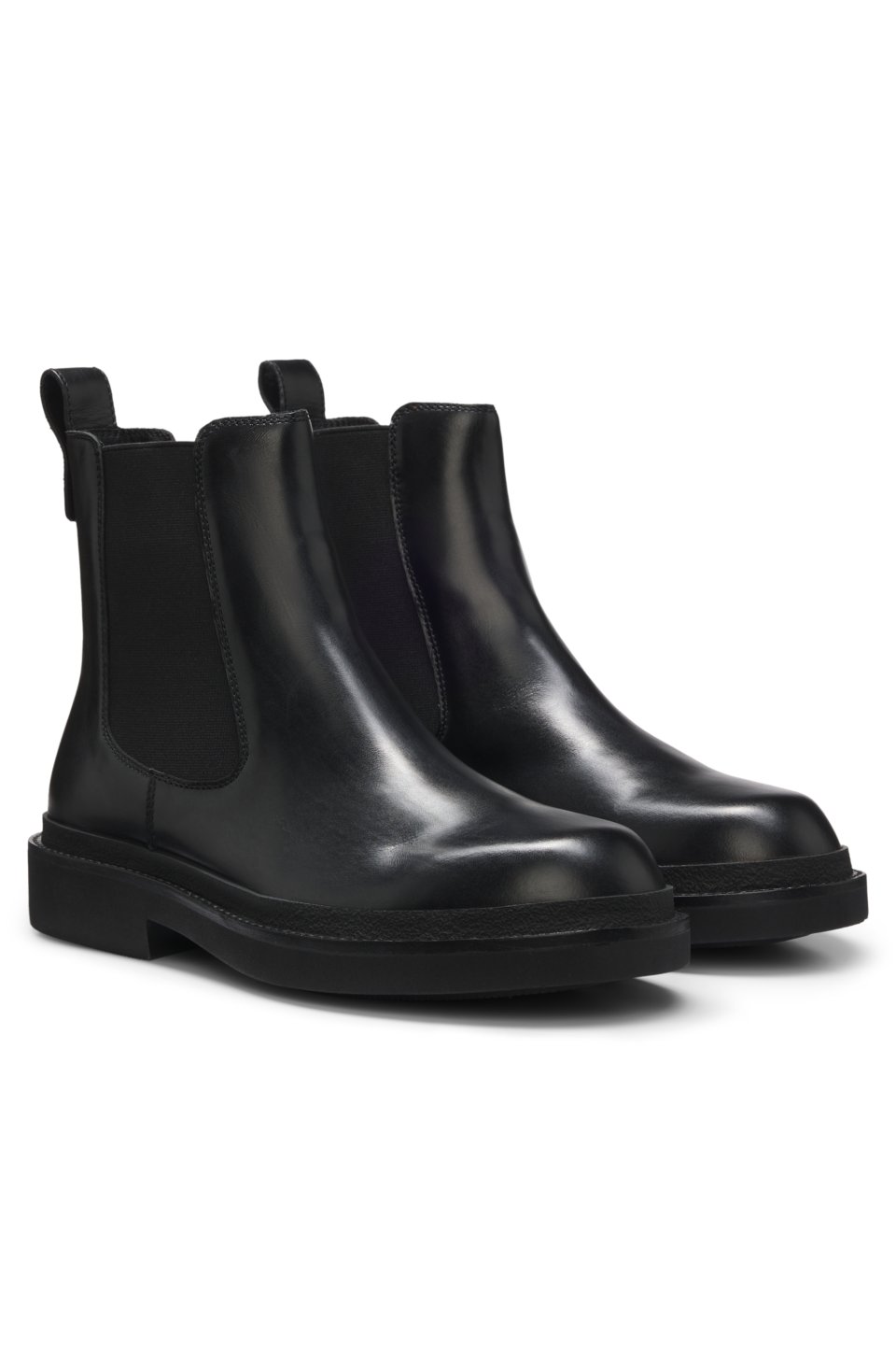 Leather Chelsea boots with gold-tone Double B monogram