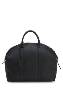 Leather holdall with detachable shoulder strap