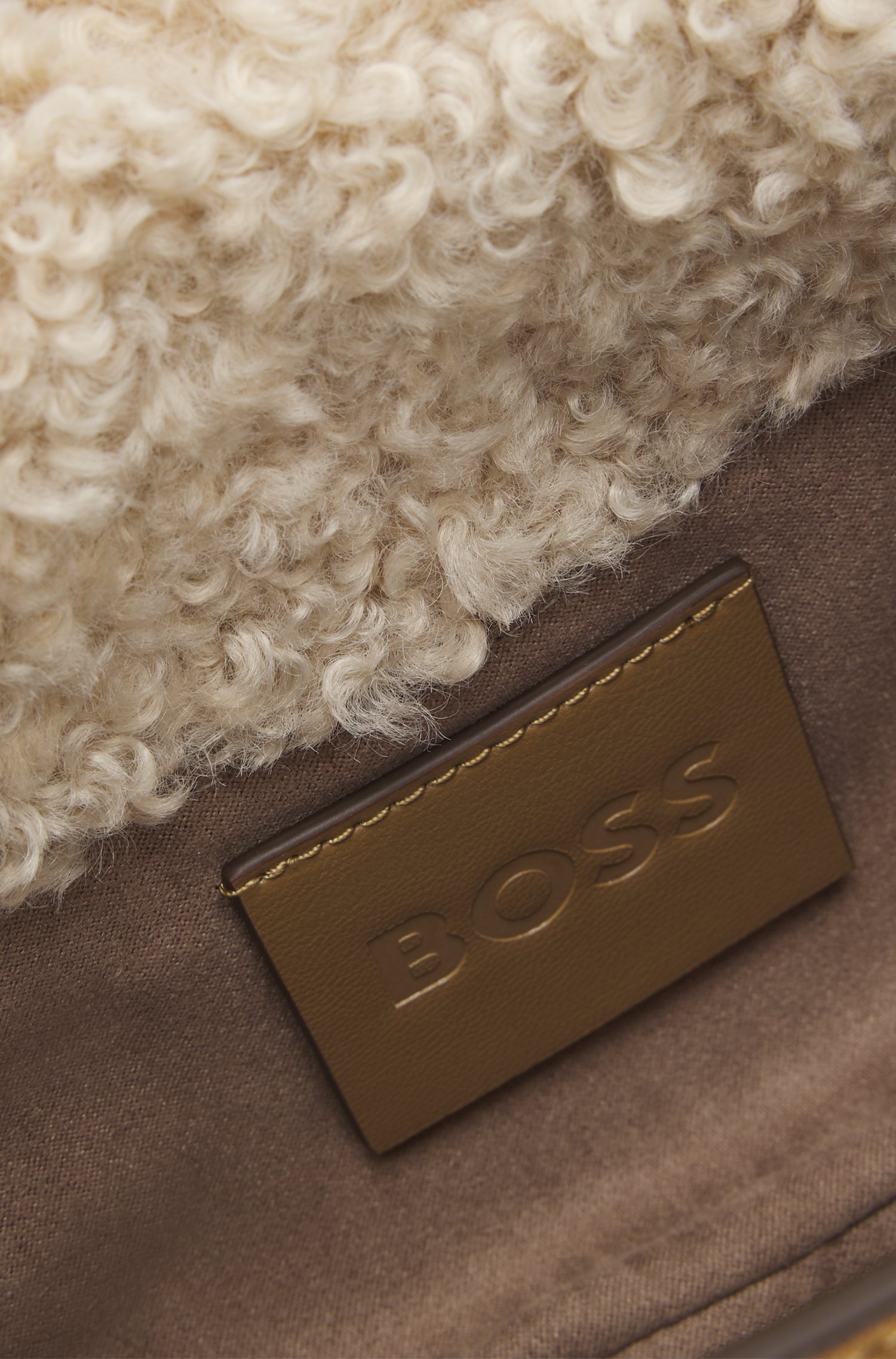Boss Shoulder bag with faux-fur trims handväskor & axelremsväskor dam – bild 5