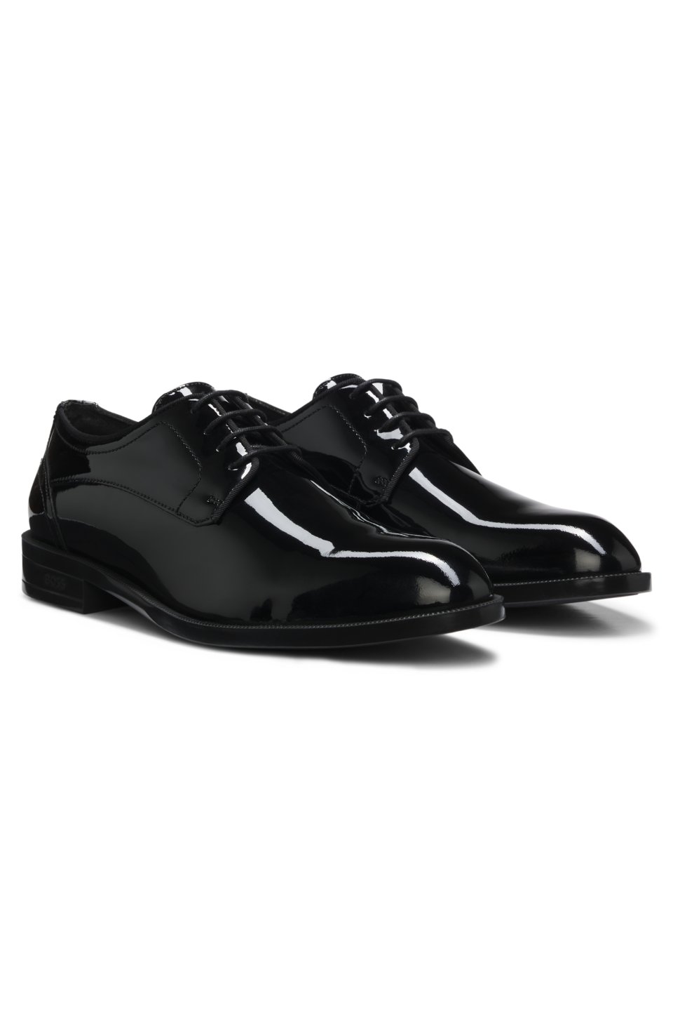 Patent-leather Derby shoes with ornamental stitching