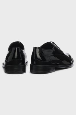 Patent-leather Derby shoes with ornamental stitching, Black