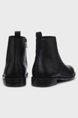 Grained-leather boots with side zip, Black