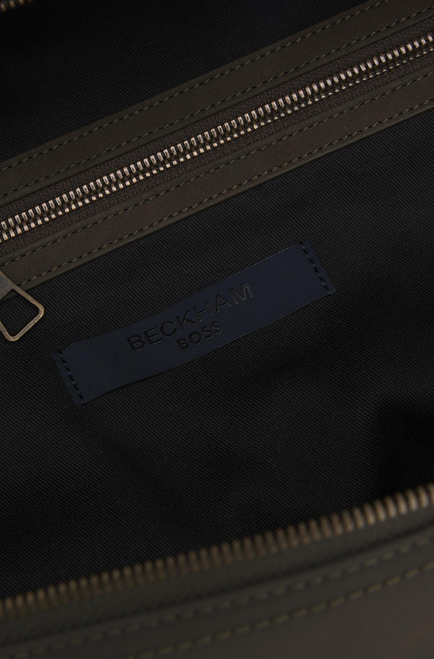 Boss BY BECKHAM holdall with suede trims res- & sportväskor herr – bild 5
