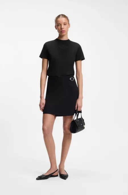 Camiseta de algodón con logo bordado