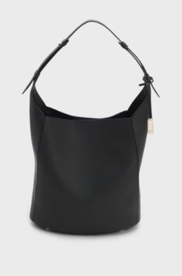 Bucket bag van leer met Double B-monogramplaat, Zwart