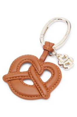 Pretzel-shaped leather key ring with Double B monogram, Brown