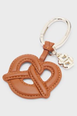 Pretzel-shaped leather key ring with Double B monogram, Brown