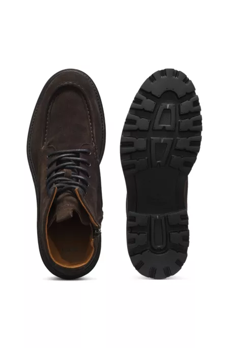 Lace-up boots in suede with side zip