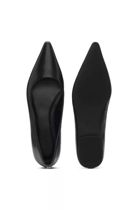 Leather ballerina pumps with pointed toe