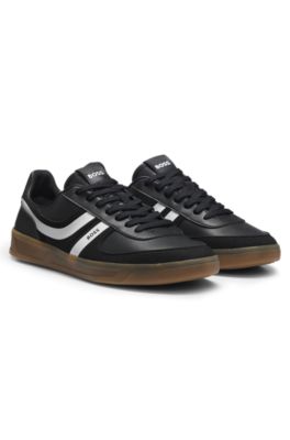 Low-top trainers with a contrast gum sole, Black