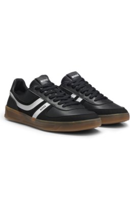 Low-top trainers with a contrast gum sole