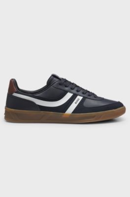 Low-top trainers with a contrast gum sole, Dark Blue