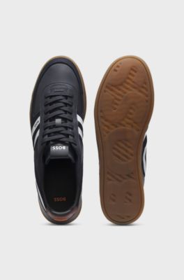 Sneakers low-top con suola in gomma a contrasto, Blu scuro