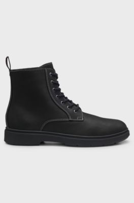 Half boots in pull-up leather with side zip, Black