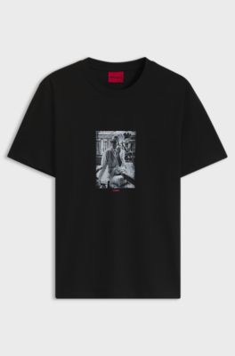 Cotton T-shirt in regular fit with contemporary graphic print, Black