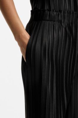 Pliss&eacute; trousers, Black