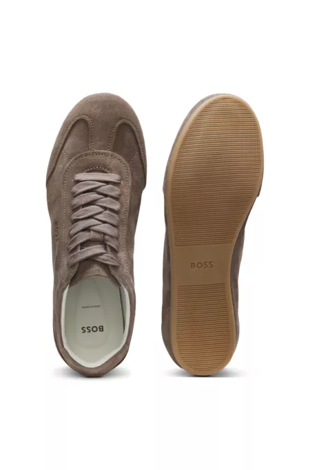 Baskets en cuir suédé avec logos