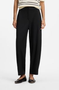 Relaxed-Fit Hose mit Barrel-Leg aus Stretch-Twill, Schwarz